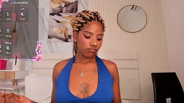 Afro_Luna webcam