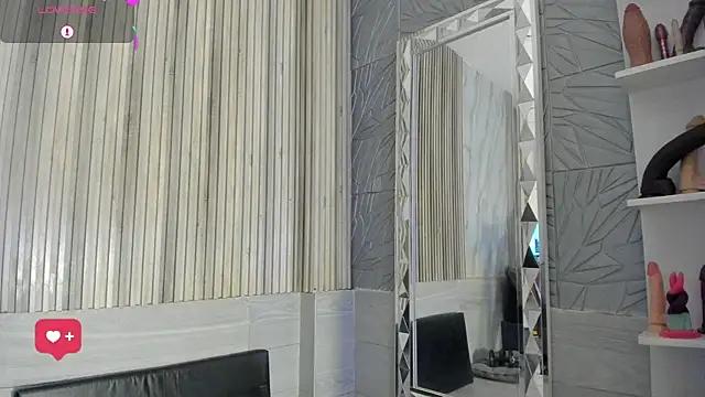 BriannaChelsea webcam
