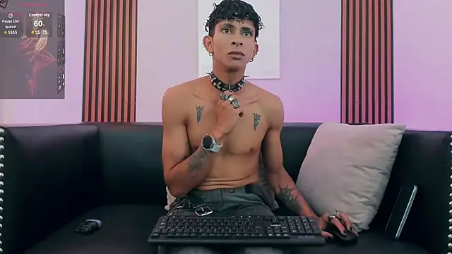 Maximoking26 webcam