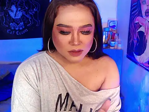 MelindaOnDuty_ webcam