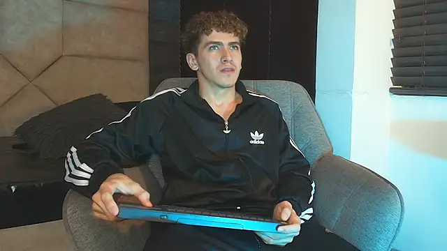 Tyler_Mcrey webcam