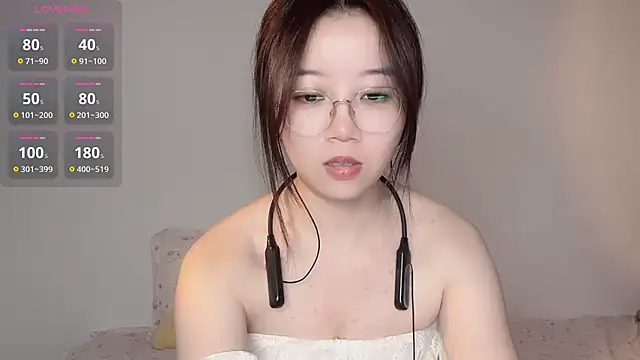 77-Vicky webcam