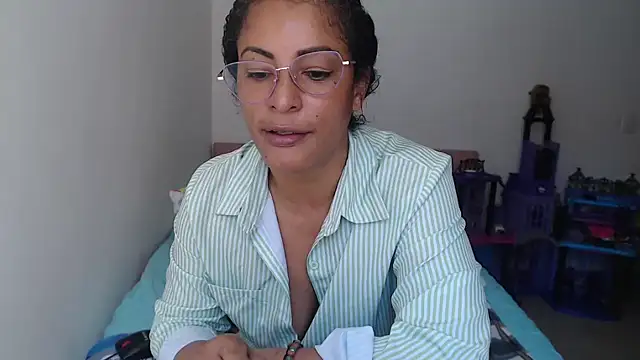 kateleyagrey webcam