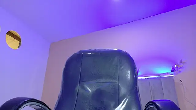 Nascary_Fox webcam