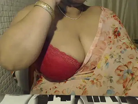 Oh_Maya webcam