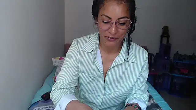 kateleyagrey webcam