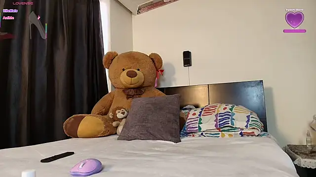 Samanntthaa__ webcam
