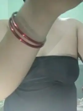 nikkyguddi (Ask my age) - Fuck my pussy and make me wet 😘