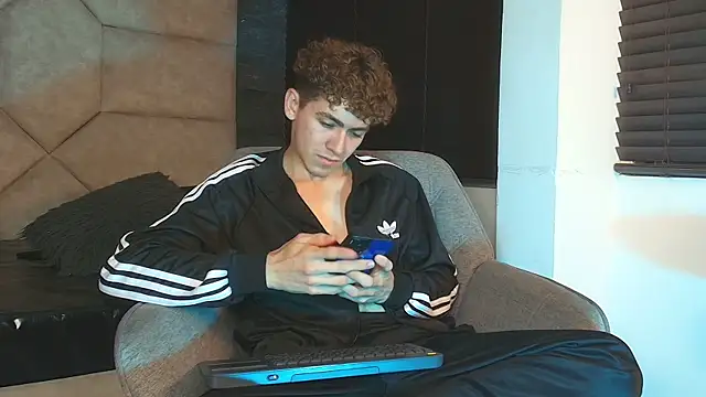 Tyler_Mcrey webcam