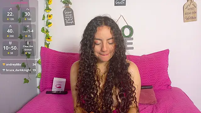 emiily_curly webcam