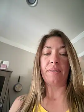 MiraKisss webcam