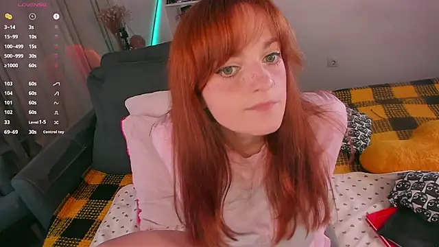 Alice_CutePerv webcam