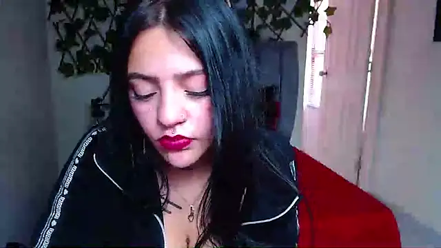 Violettasquirt webcam