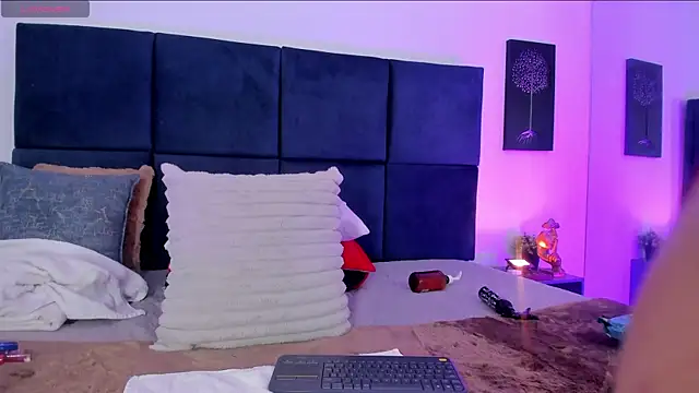 april_jones05 webcam