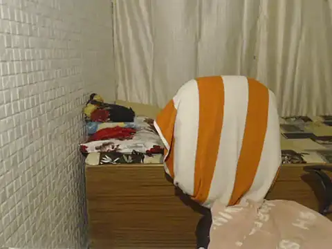 Oh_Maya live cam on StripChat