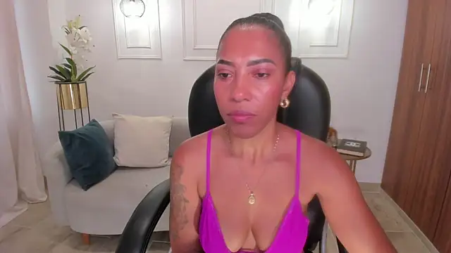 Shantaall_ webcam