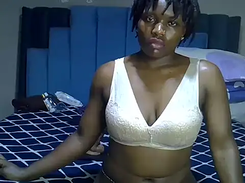 melanin_moon webcam