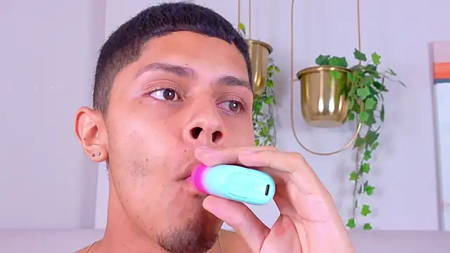 EthanCarter__ webcam