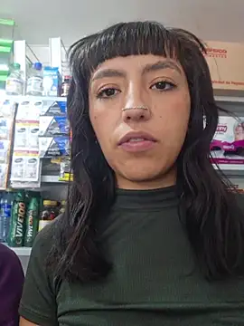 Cute_hollywood1 webcam