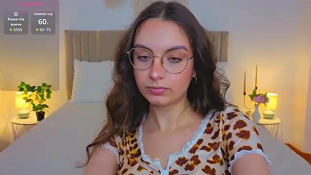 Real_cutie1 webcam