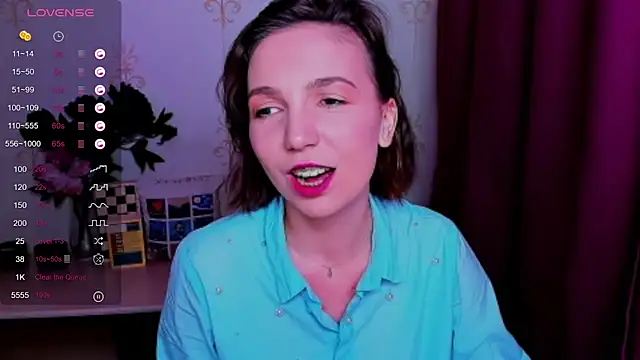 KindHazelHere_ webcam