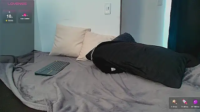 Lucio__Fox webcam