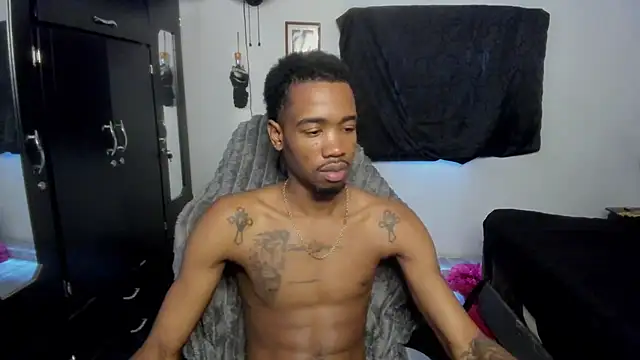 Kofi_exotic_2 webcam