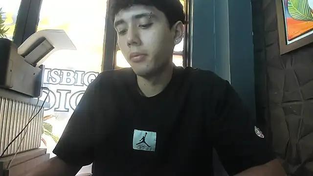 SrJacobs live cam on StripChat