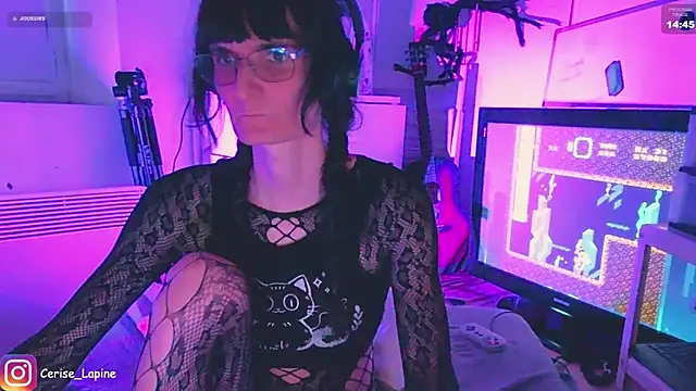 CeriseLapine webcam