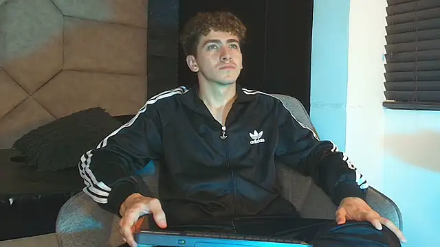 Tyler_Mcrey webcam