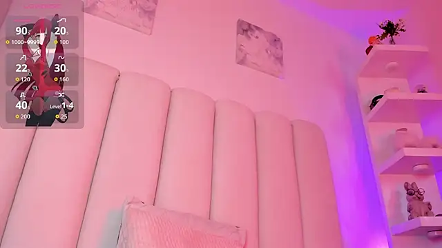 BrianaAnder21 webcam