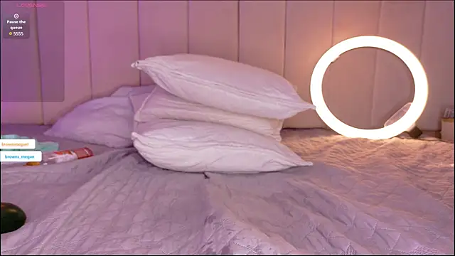 megan_browns1's live room
