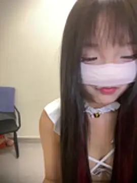 Rocket-Girl live cam on StripChat