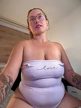halaaa_1 webcam