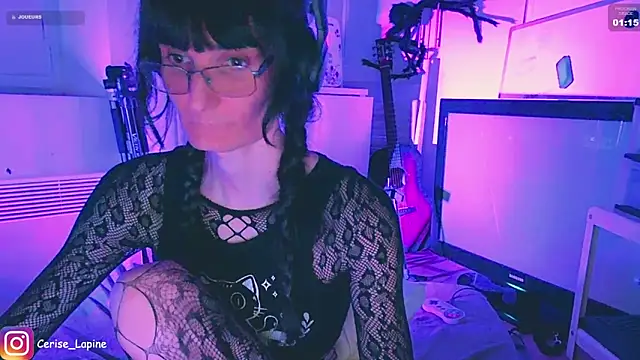 CeriseLapine webcam
