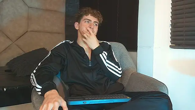 Tyler_Mcrey webcam