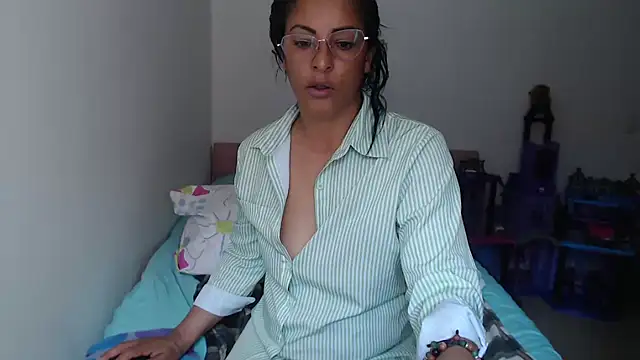 kateleyagrey webcam