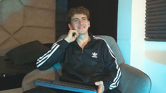 Tyler_Mcrey webcam