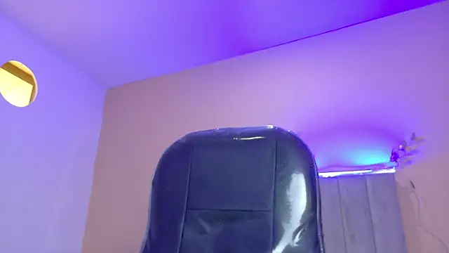 Nascary_Fox webcam