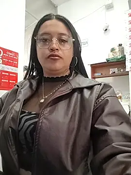 Mia_Risky-1 webcam