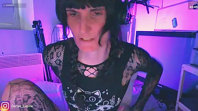 CeriseLapine webcam