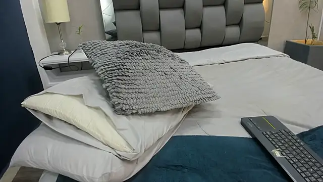 Charlie___Musk webcam