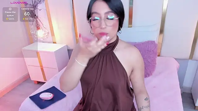 KamilaVegga webcam