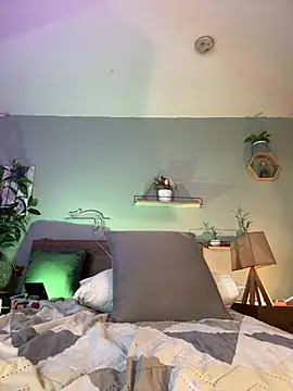 YariRose webcam