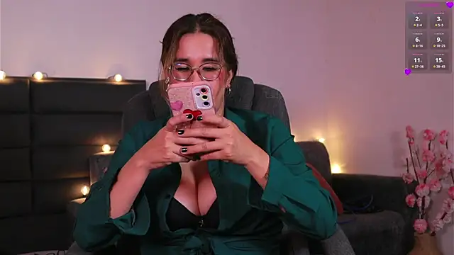 kathieandpovcock1 webcam