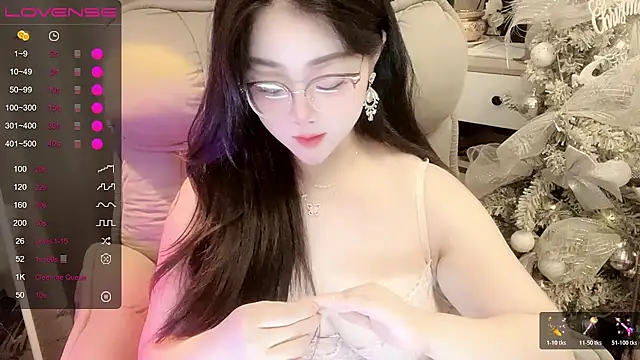 Monica-666888- webcam