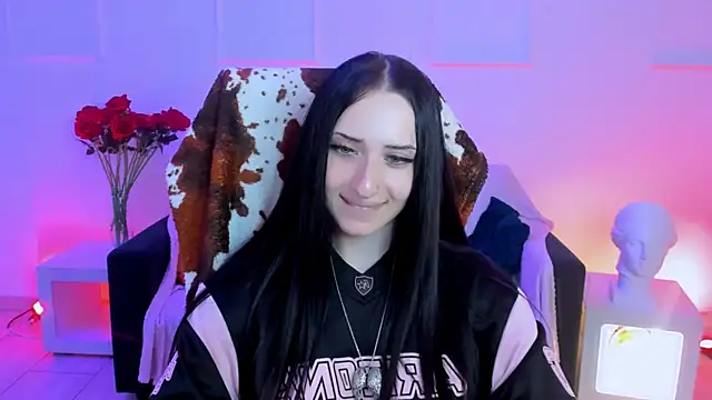 MonicaLowes webcam