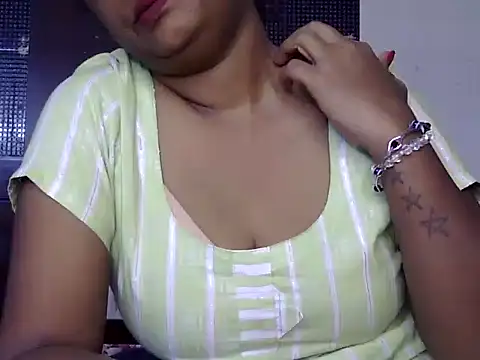 HOT-VARSHA7 webcam