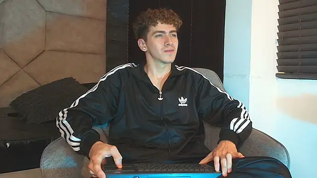 Tyler_Mcrey webcam