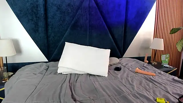 Olivia_Collinns1 webcam